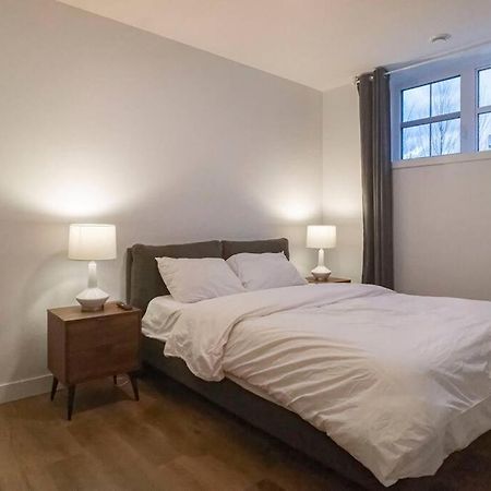 883 Suite 102 Bromont Vieux Village 2Cac , Foyer Buitenkant foto