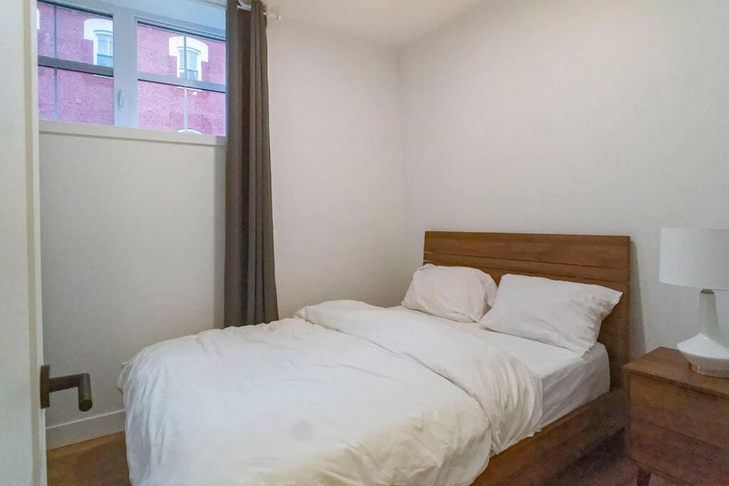 883 Suite 102 Bromont Vieux Village 2Cac , Foyer Buitenkant foto
