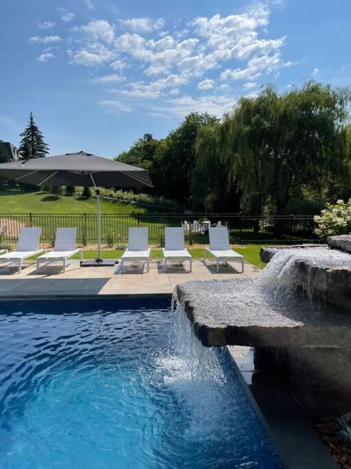 883 Suite 102 Bromont Vieux Village 2Cac , Foyer Buitenkant foto
